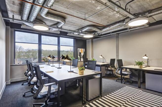 Clockwise_WoodGreen_StyledOffice_6.jpg
