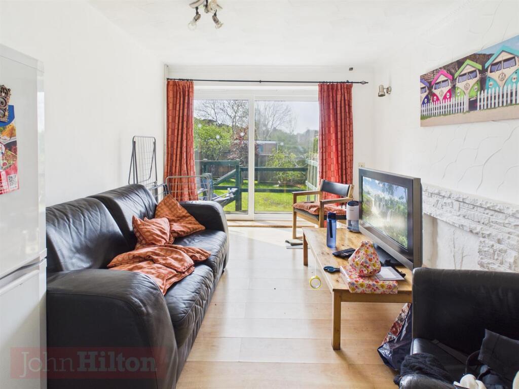 House in Brighton - View 3