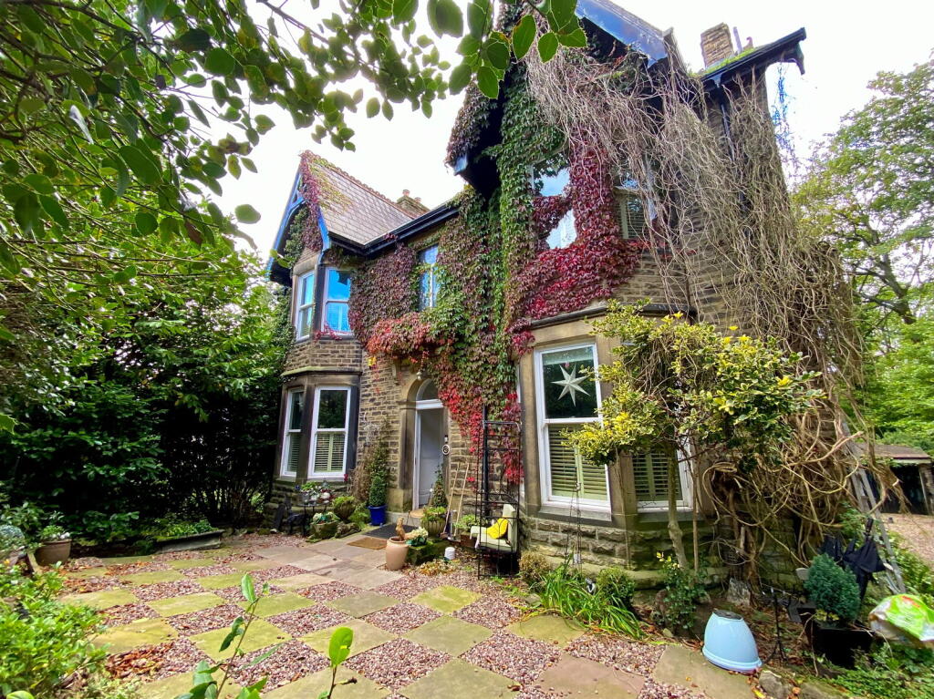 Main image of property: North Road, Glossop, SK13 7AX