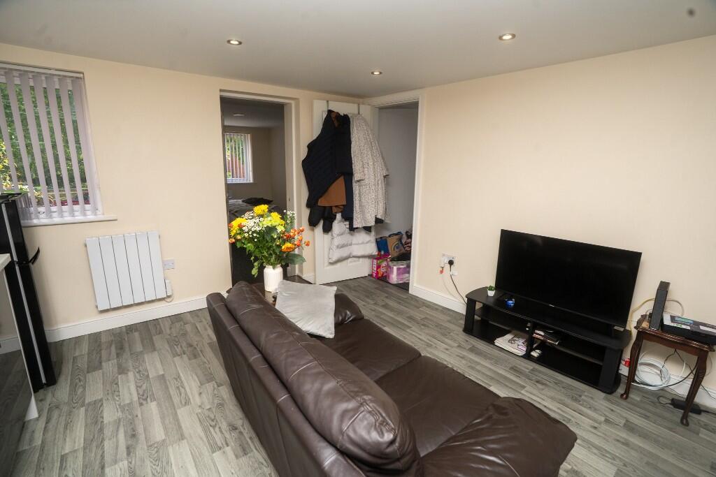 Park Road, Chorley,  PR7 photo 2
