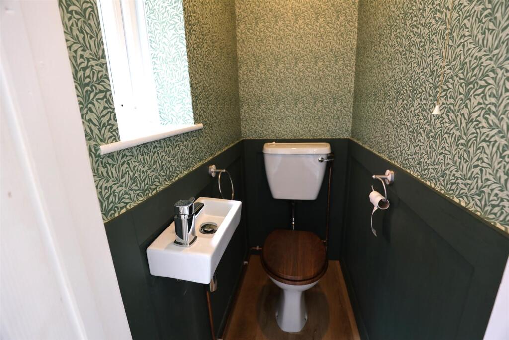 House in Cardiff, Peterston-super-Ely - More