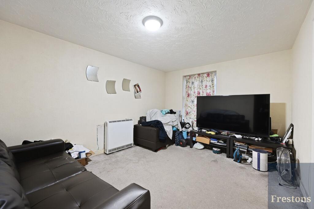 Apartment in London - View 2
