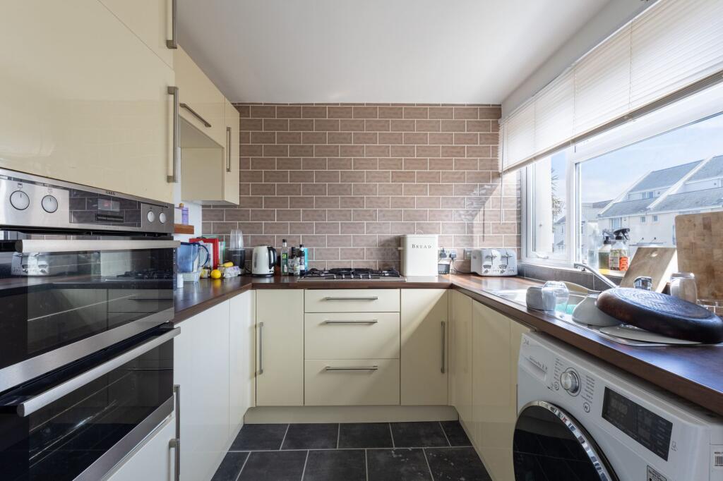 House in Truro - View 5