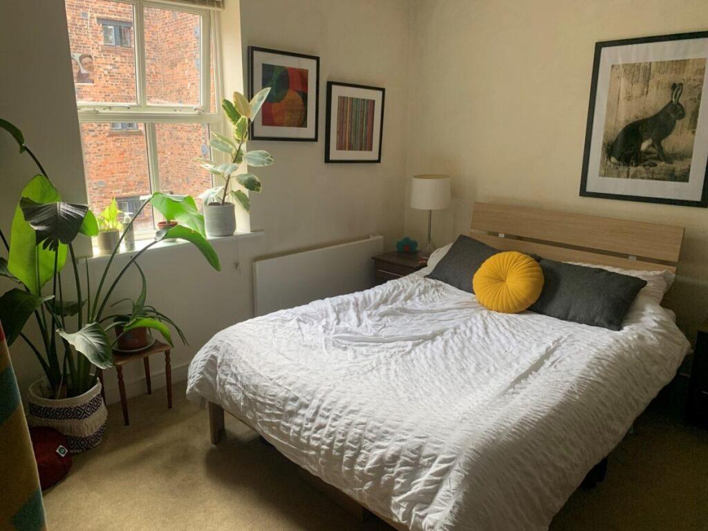 Apartment in Chester - More