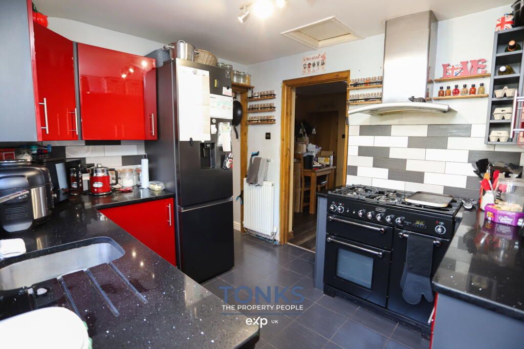 House in Dudley, West Midlands - More