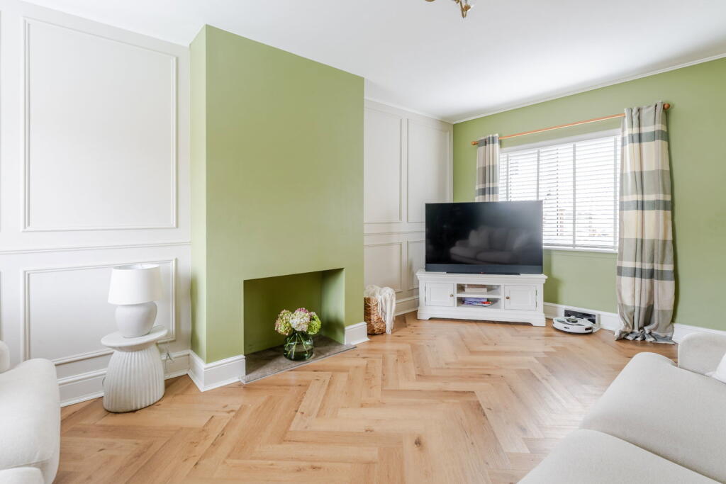 House in Claverham - More