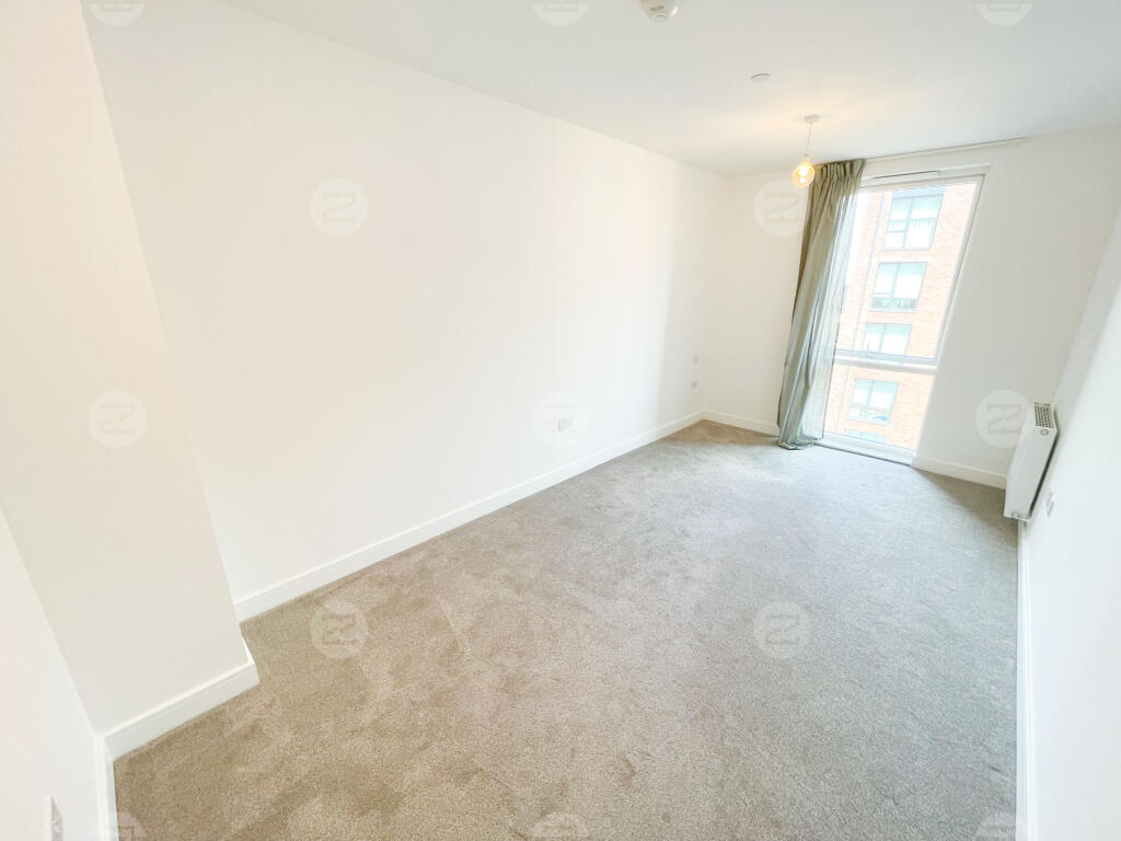 Apartment in Birmingham, West Midlands - More