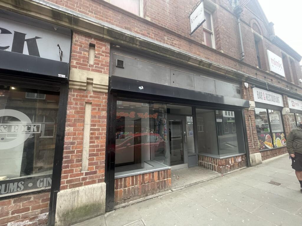 Main image of property: 5 Cleveland St, Doncaster, DN1 3EH