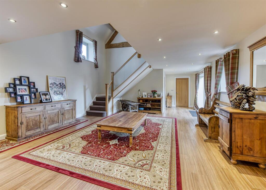 Dog Leg Barn, Newport, TF10 9BA photo 4