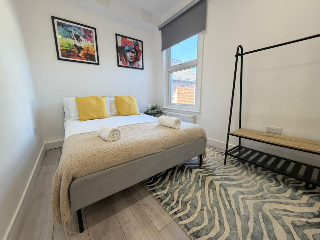 2 bedroom flat for rent