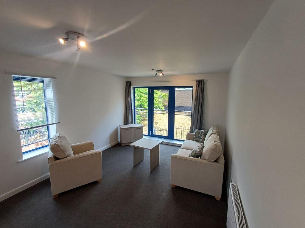 Apartment in South Derbyshire, Derbyshire - View 3