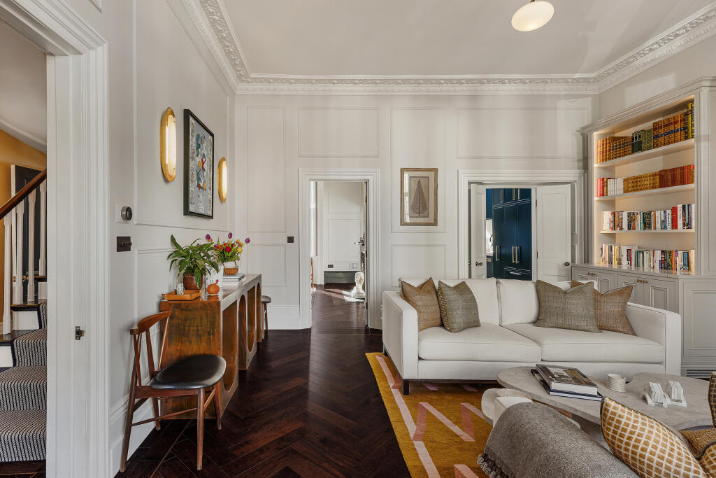 Saint Anns Villas, Holland Park, London, W11 - View 4
