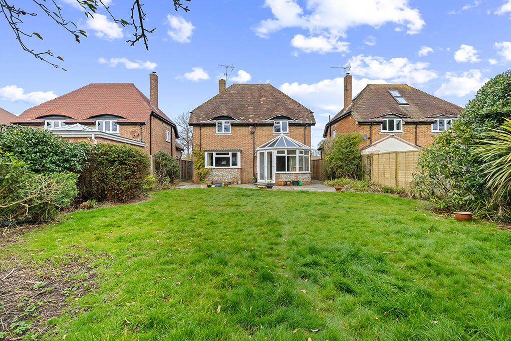 Felpham Way, Felpham, Bognor Regis, West Sussex, PO22 photo 2