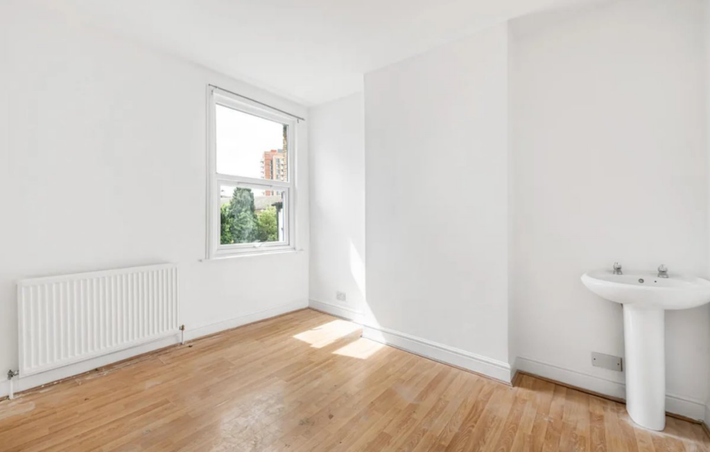 Clarendon Road, Croydon - More