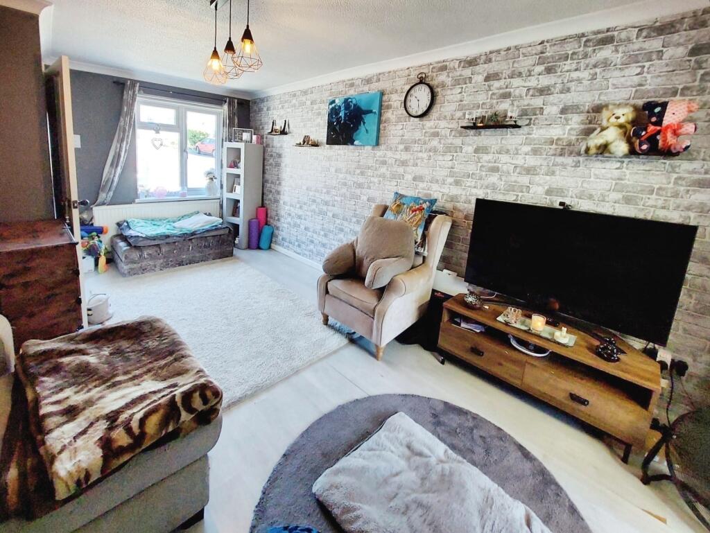 House in Bridgend, Brackla - View 4