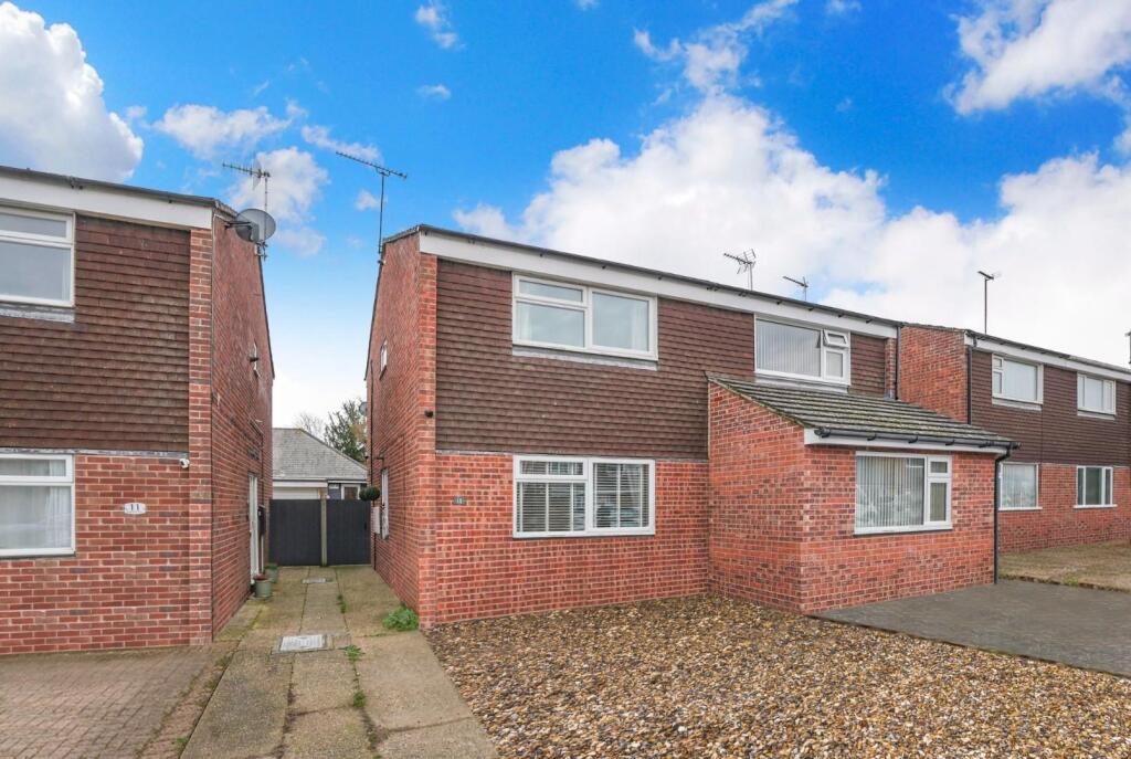 3-bed semi-detached on Edgecomb Road, Stowmarket, £230,000