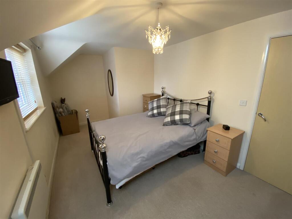 Additional image 7 of Mossvale Close, Old Hill, Cradley Heath