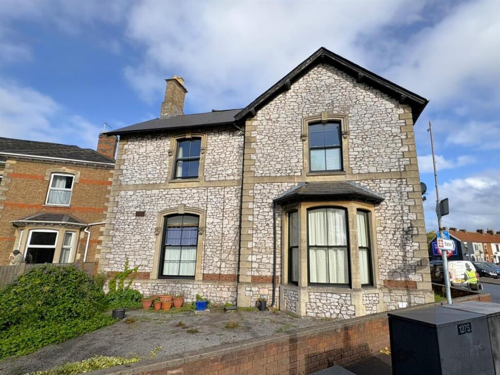 Main image of property: Taunton Road, Bridgwater