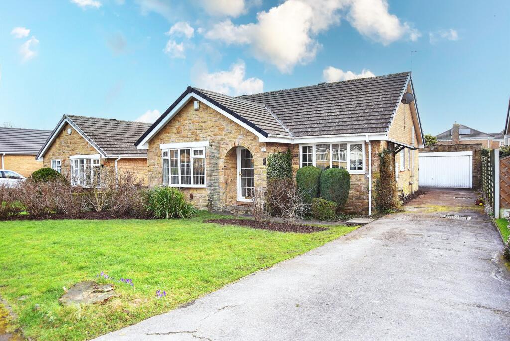 3-bed detached on Rossett Avenue, Harrogate, HG2, £450,000