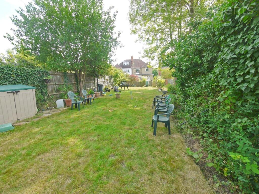 Apartment in Harrow - More