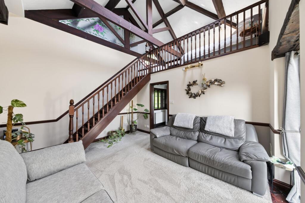 House in Wakefield - View 3