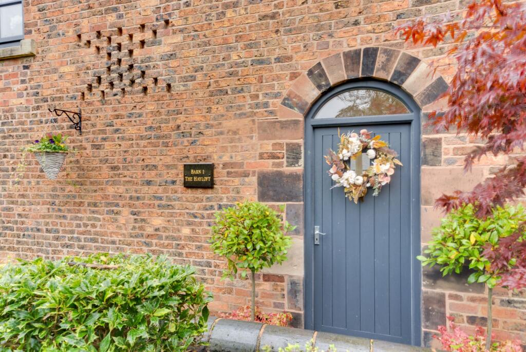 Backfold Farm, Foundry Square, ST6 photo 3