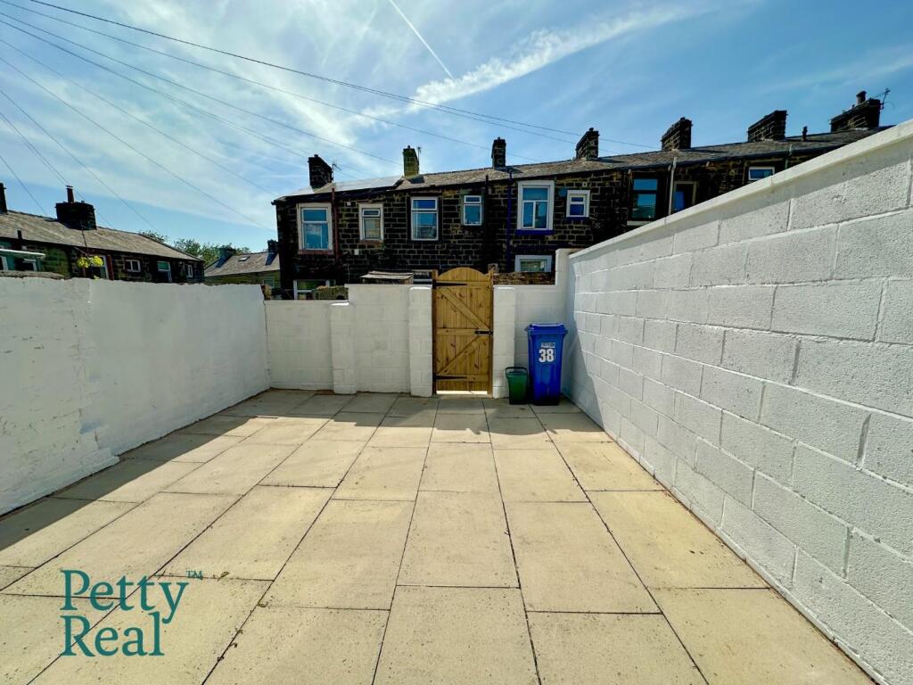 Midgley Street, Colne - View 6