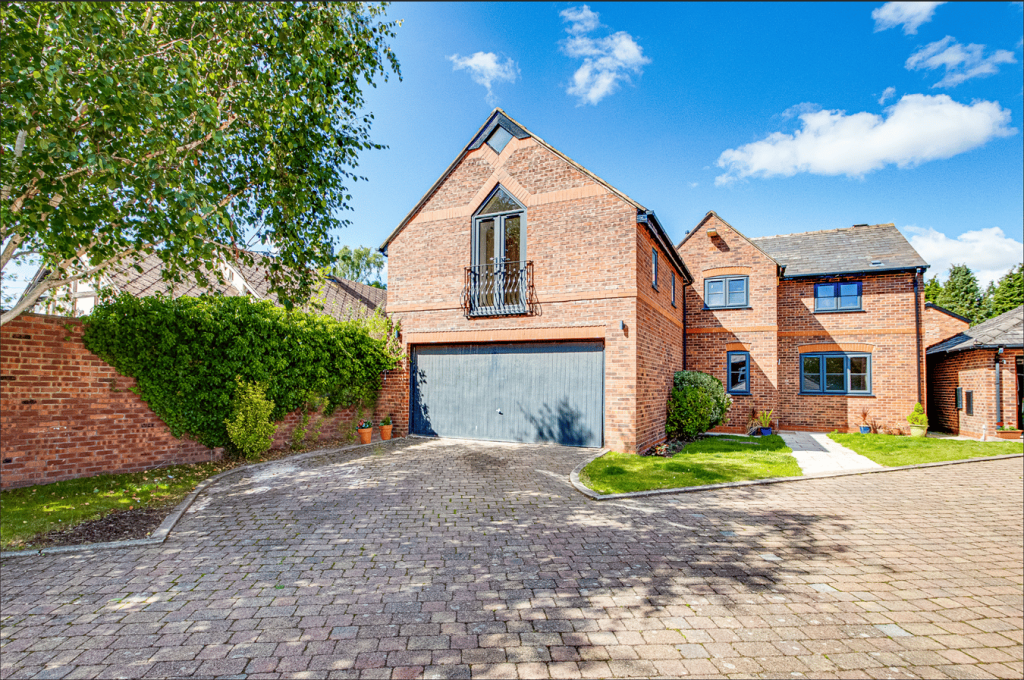 5-bed detached on St. Wilfrids Court, Davenham, Northwich, CW9, £725,000
