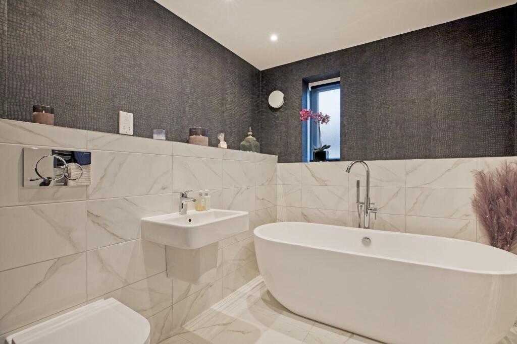 Additional image 7 of Bolton Close, Silsden