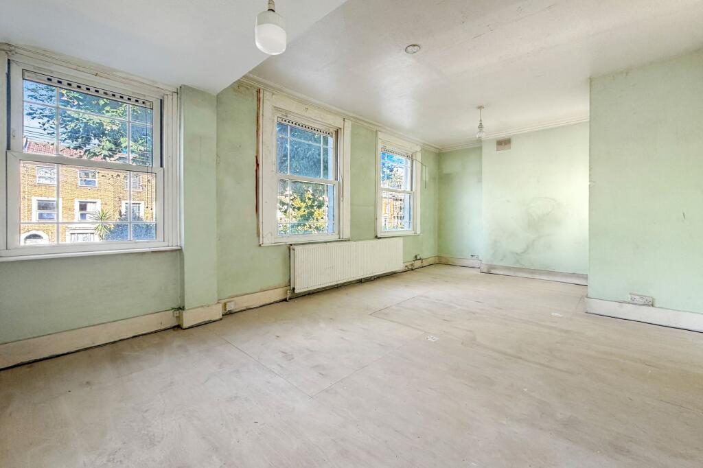 Apartment in London - View 4