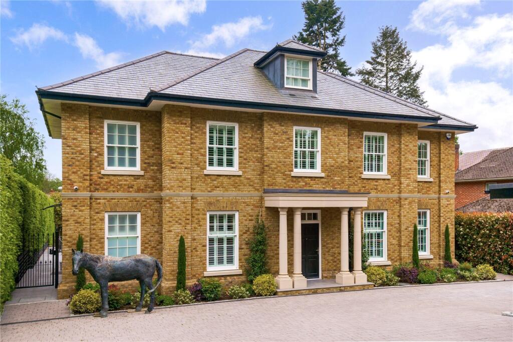 Main image of property: Henley Road, Marlow, Buckinghamshire, SL7