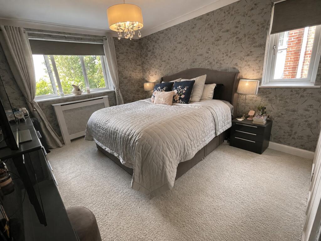 House in Southampton - View 5