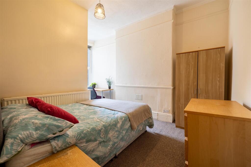 84 Dale Street, Lancaster - View 2