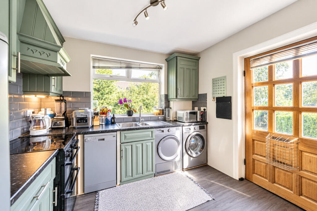 House in Leeds, West Yorkshire - View 5