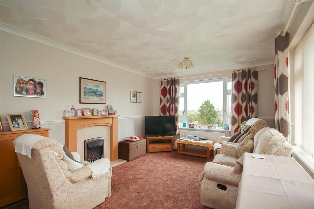 Greenacre Close, Northam, Bideford, EX39 photo 3