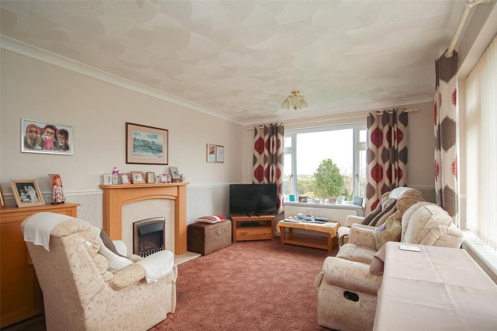 Greenacre Close, Northam, Bideford, EX39 photo 3