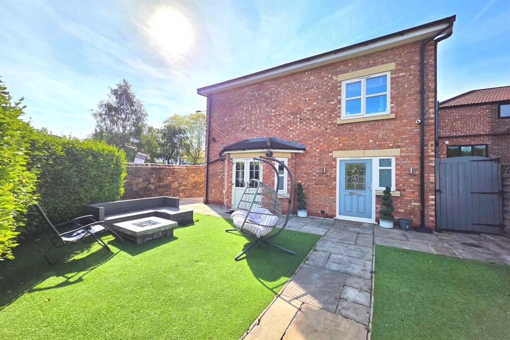 Main image of property: Dye Lane, Romiley