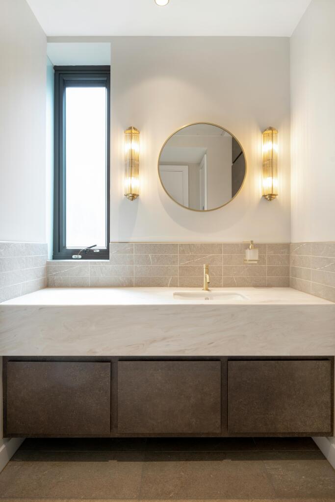 28DoverSt-32-2ndflr.jpg