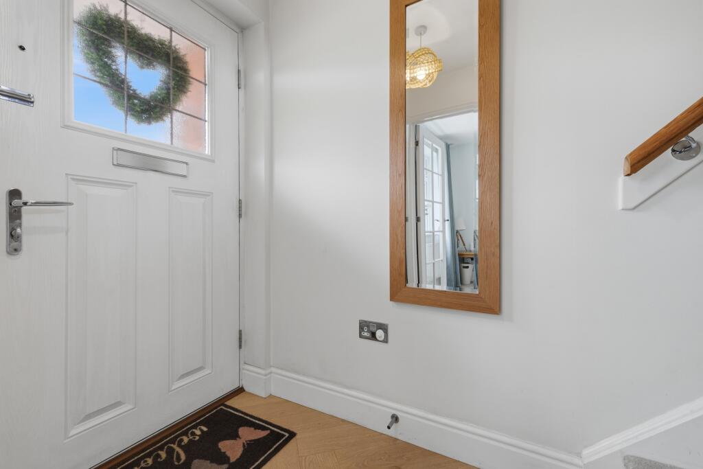 House in Glasgow - More
