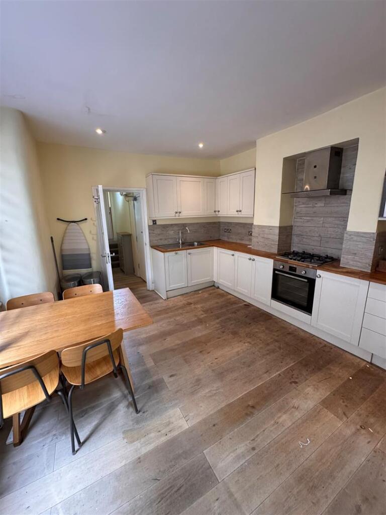 Main image of property: Gilbey Road, Tooting
