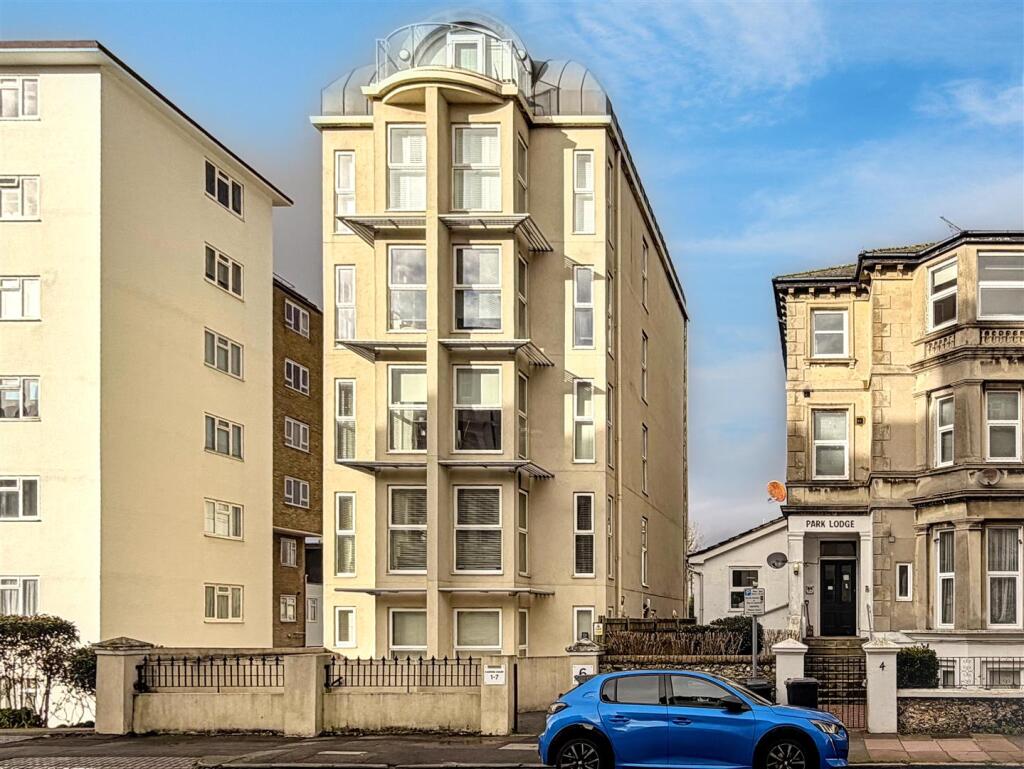 2-bed flat on Compton Street, Eastbourne, £260,000