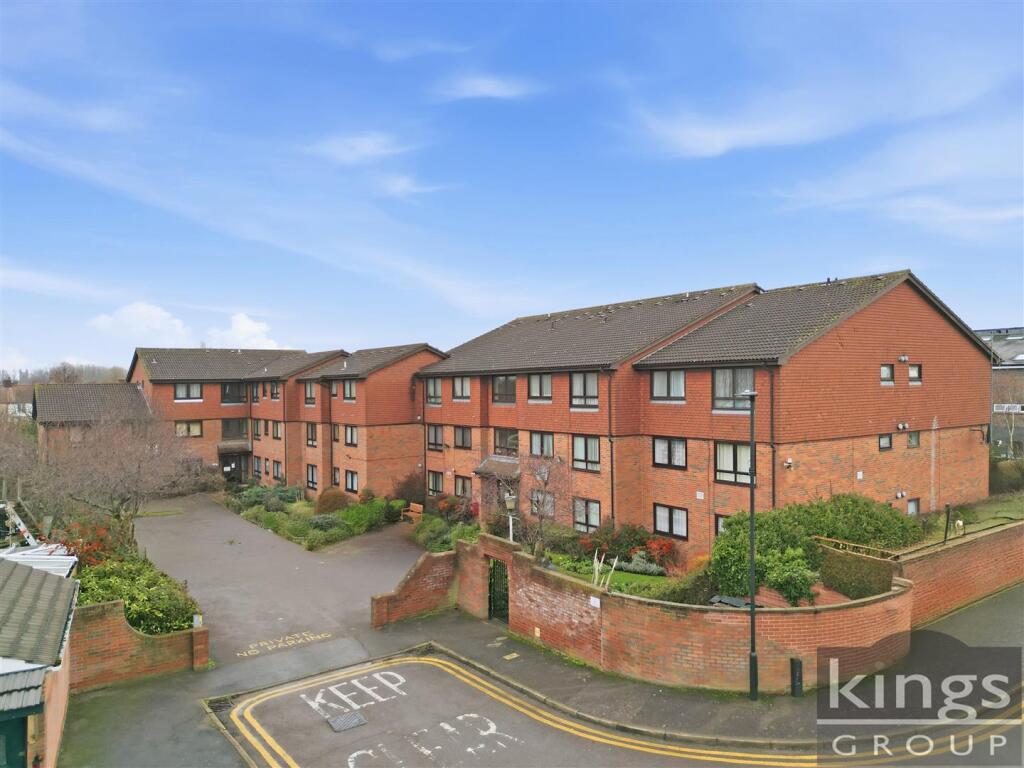 Main image of property: Holmleigh Court, Glyn Road