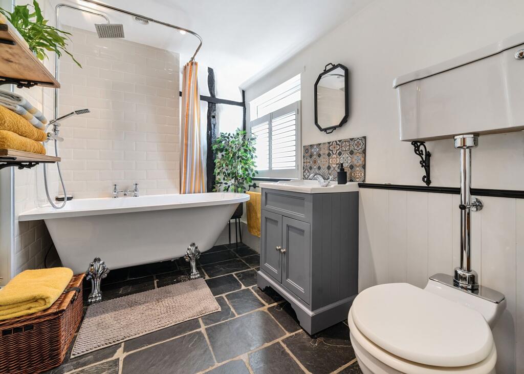 Main image of property: Buckingham Road, Gawcott, MK18