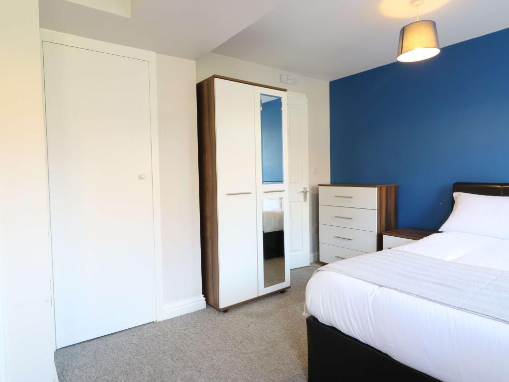 Main image of property: Hillview Crescent