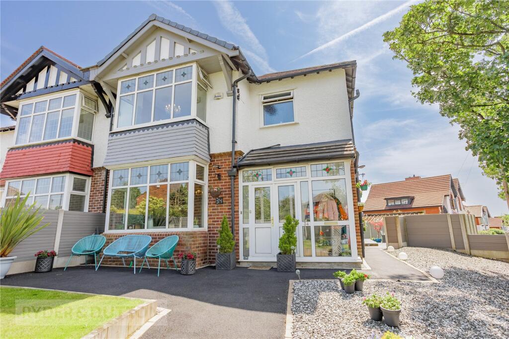 Main image of property: Middlegate, Garden Suburbs, Greater Manchester, OL8