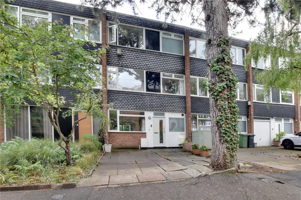 3-bed terraced on Tristan Square, Blackheath, London, SE3, £900,000