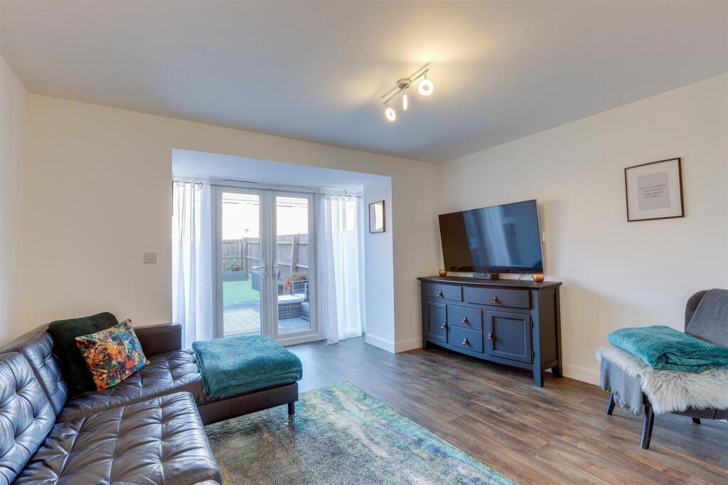 Kenbrook Road, Hucknall, NG15 photo 2