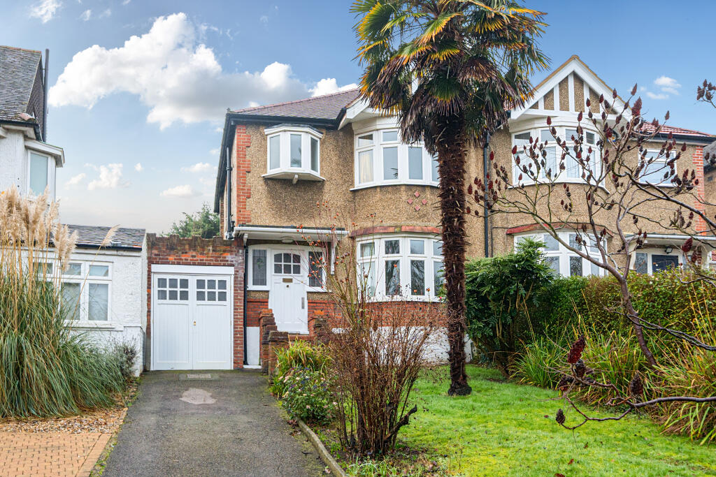 Torrington Park, North Finchley, London, Greater London, N12, Greater London