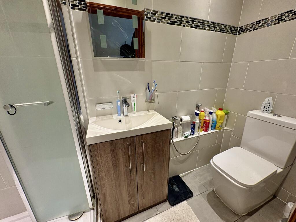 Apartment in Harrow - View 4