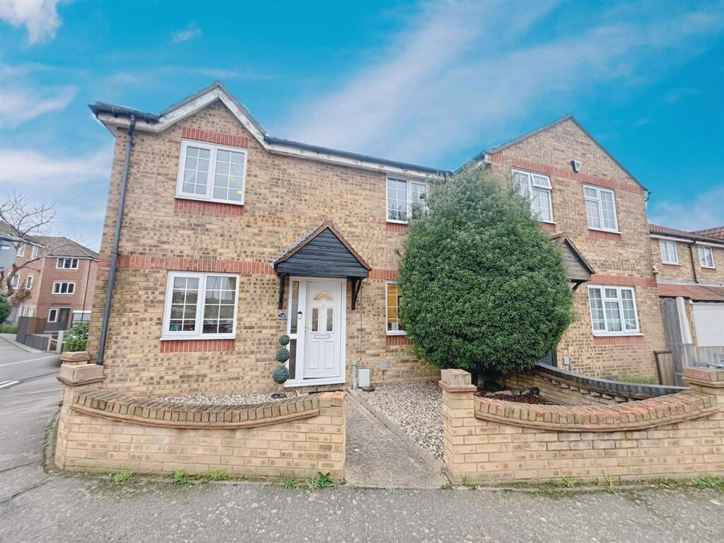 Main image of property: Danbury Crescent, South Ockendon